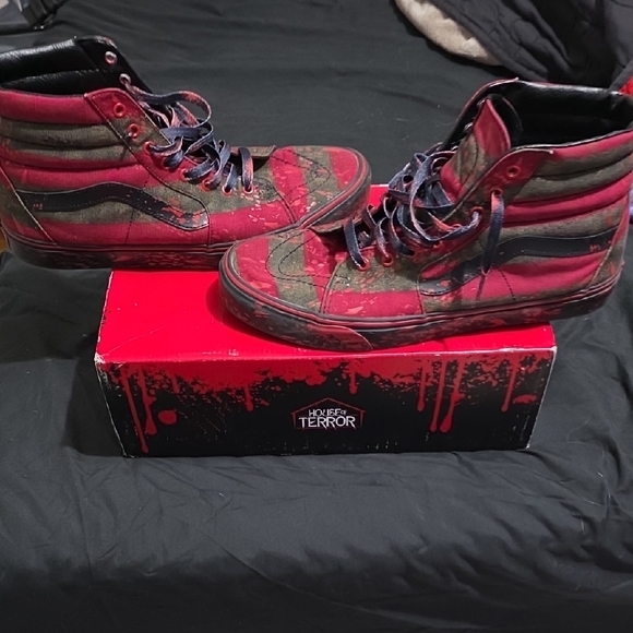 Vans Red and Black High-Top Sneakers - Picture 8 of 8